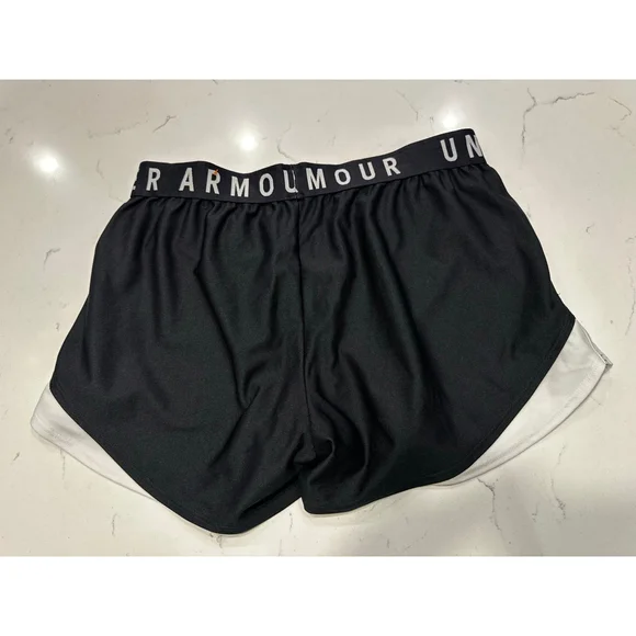 Under Armour Black & White Athletic Shorts M - Picture 5 of 5